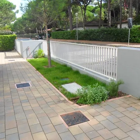 In 25161 * ארקליאה מארה