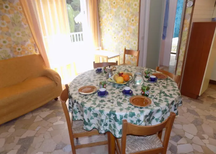 Appartamento In 25161 *